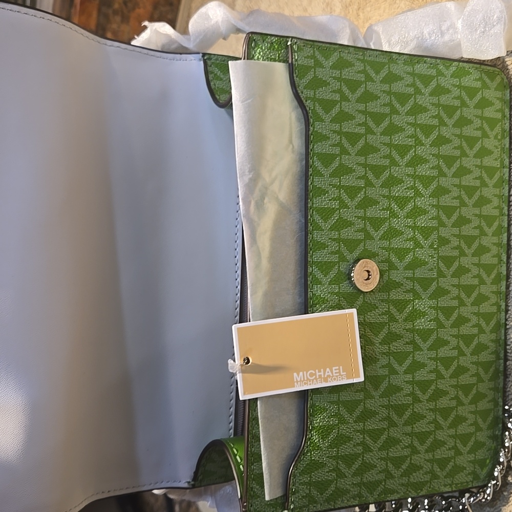 Michael Kors Green and White Crossbody Bag. Nwt - Picture 7 of 11